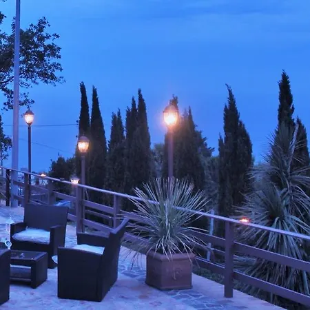 Guest house Agriturismo Le Chiatre Paola