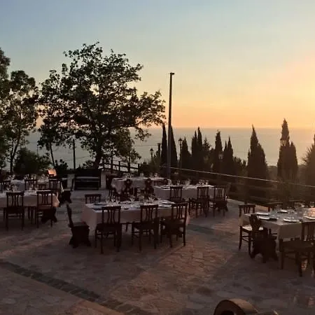 Agriturismo Le Chiatre Guest house 3*