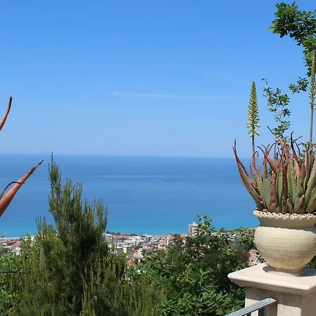 Agriturismo Le Chiatre 3*