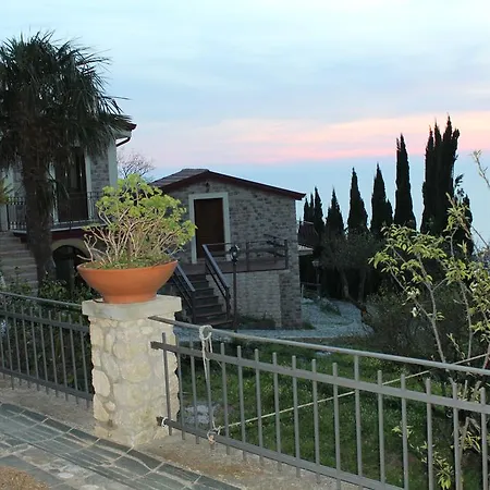 Agriturismo Le Chiatre Guest house