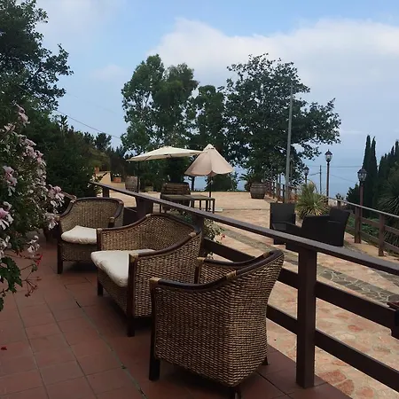 Guest house Agriturismo Le Chiatre Paola