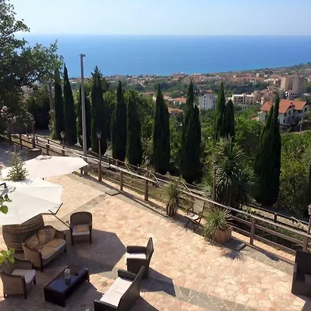 Guest house Agriturismo Le Chiatre 3*